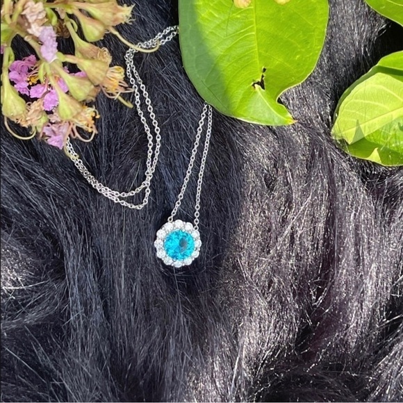 NWT SAVVY Cie Sky Blue Cubic Zirconia Rhodium Plated Silver Chain Halo N… - Picture 5 of 7